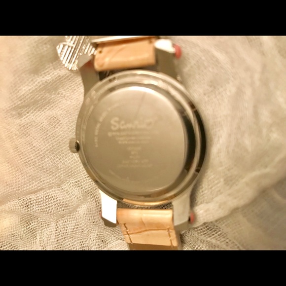 😸Hello Kitty watch NWOT’s SOld - Picture 4 of 5